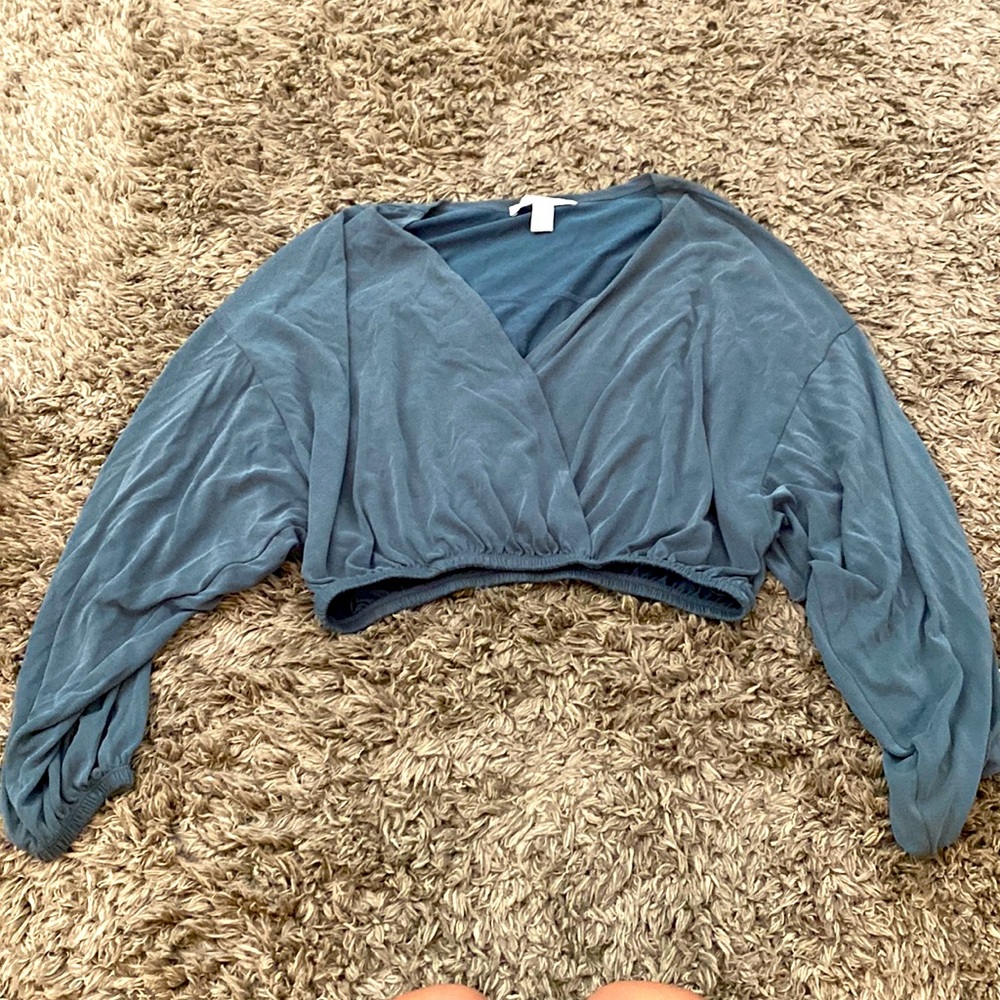 Forever 21 long sleeve crop